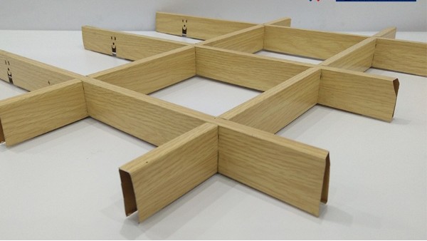 鋁格柵吊頂多少錢一平