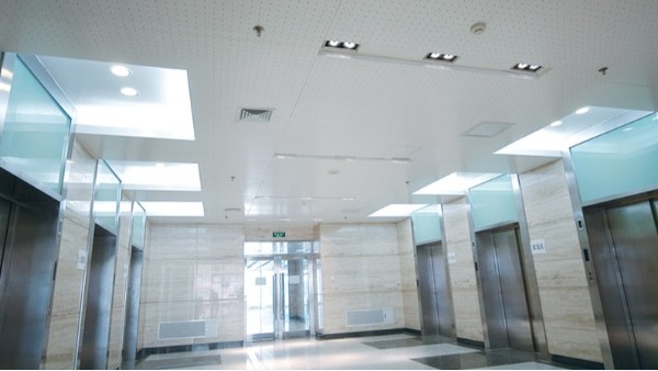 醫(yī)院工程項(xiàng)目?jī)?yōu)選鋁單板幕墻