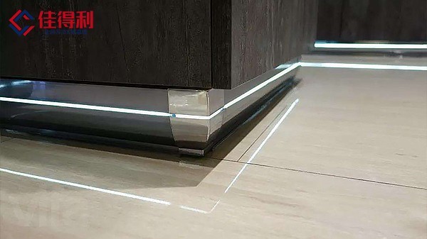 辦公室LED發光踢腳線 辦公室LED發光踢腳線